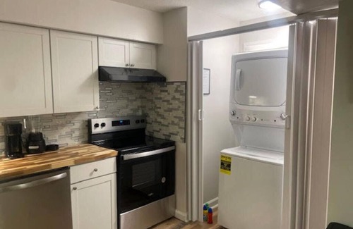 Charlotte Condominio | Charming 2-bedroom condo with AC and WiFi in lovely Charlotte