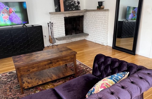 Cortlandt Cabaña | Charming 2-bedroom cottage in Cortlandt with WiFi access