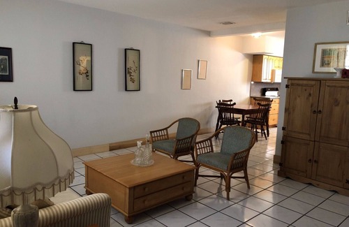South Lake Condominio | Charming 2-bedroom condo with WiFi, AC in fantastic Hollywood