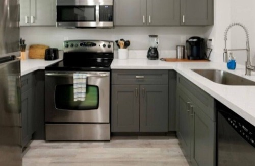 Rock Harbor Condominio | Charming 2-bedroom condo located in the enchanting Landings of Largo