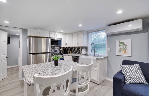 Tobyhanna Cabaña | Charming 2-bedroom cottage in tranquil Tobyhanna with WiFi