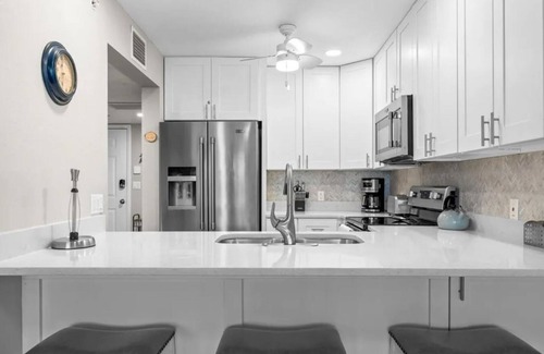 Bokeelia Condominio | Charming 2-bedroom condo in a beautiful Bokeelia waterfront community!