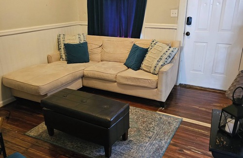Eastside Condominio | Charming 2-bedroom condo in Savannah, 10 mins dr. River st and downtwn