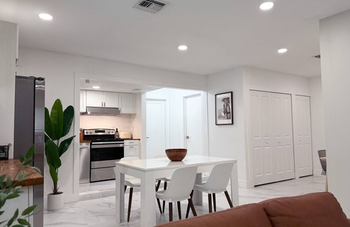 Cutler Bay Condominio | Charming 2-bedroom condo with brand new appliances