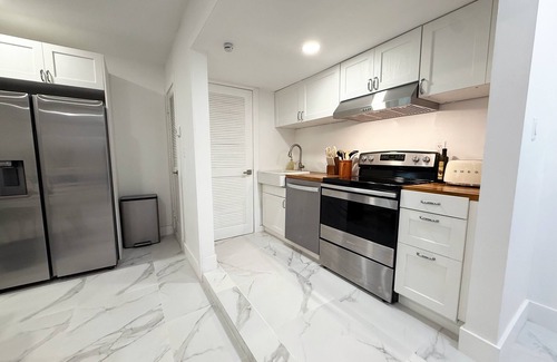 Cutler Bay Condominio | Charming 2-bedroom condo with brand new appliances