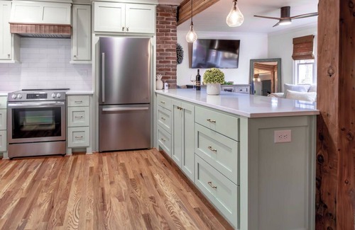 Anderson Cabaña | Charming 2-bedroom cottage in downtown Anderson SC.