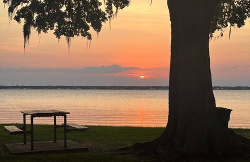 Sebring Cabaña | Charming 2-bedroom cottage in fabulous Sebring with AC