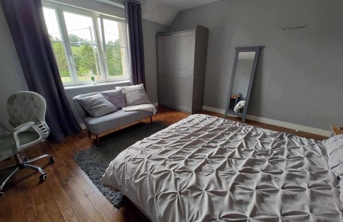 Chaulieu Otro | Charming 2-bedroom farmhouse in Chaulieu. Only 10 mins drive to town. 3 star acc