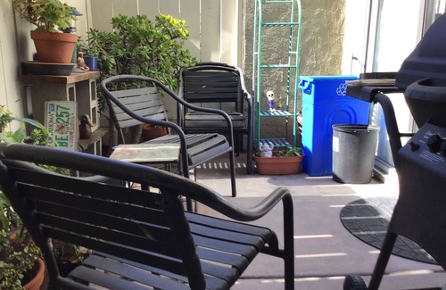 University Heights Casa | Charming 2-bedroom FURNISHED artsy townhome near Balboa Park and Beaches