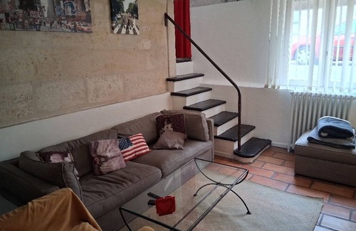 Le Bouscat Casa | Charming 2-bedroom house in tranquil Le Bouscat with WiFi