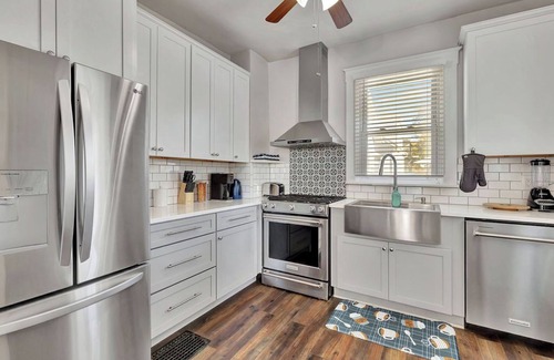 Norwood Casa | Charming 2-bedroom house with updates in the heart of Oakley/Cincinnati!