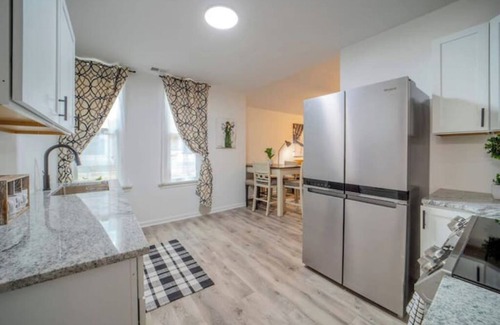 South Louisville Casa | Charming 2-bedroom Home in Louisville, Walk to Churchill!