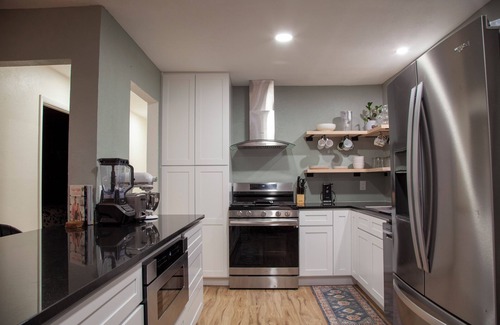 Richardson Casa | Charming 2-bedroom house in North Dallas -Fully Updated inc 2 dual monitor desks
