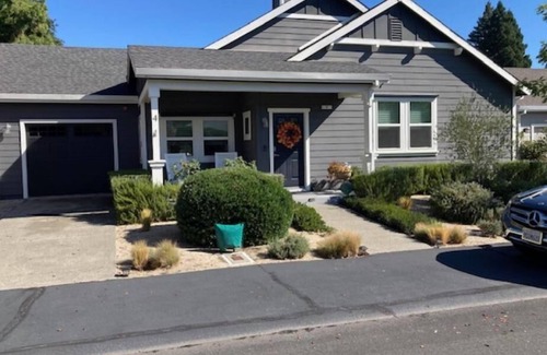 Yountville Casa | Charming 2-bedroom house with WiFi, AC in enchanting Yountville