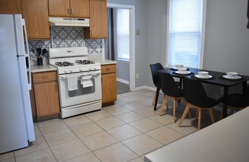 Fairfield Casa | Charming 2-bedroom house with WiFi, AC in Fairfield