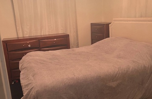 Valinda Casa | Charming 2-bedroom house in delightful La Puente with WiFi, fitness equipment