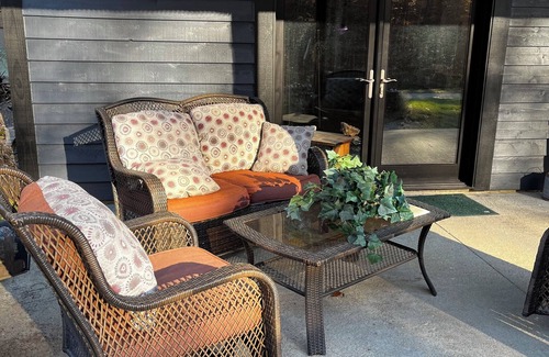 Gnaw Bone Casa | Charming 2-bedroom house in perfect Nashville! Close to the Heart of Nashville