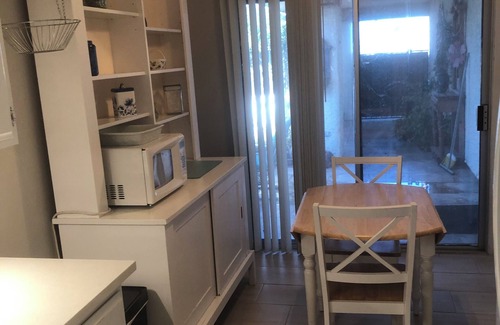 Chandler Casa | Charming 2-bedroom house in welcoming Sun Lakes with wild horse sightings.