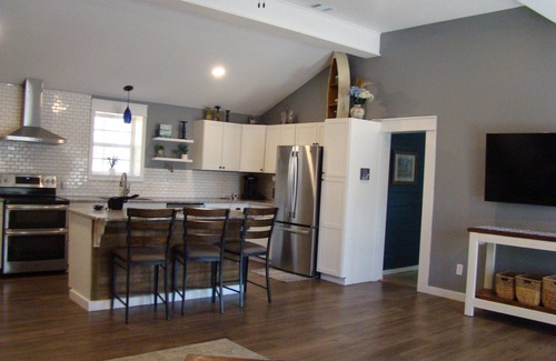 Tallassee Casa | Charming 2 bedroom home in Tallassee, Alabama near Lake Martin