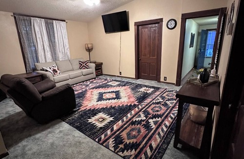 Crawford Casa | Charming 2-bedroom house with AC, Wi-Fi in serene Crawford, NE.