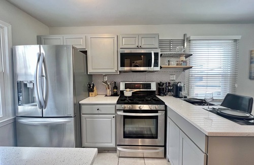 Ferndale Casa | Charming 2-bedroom house with AC, fitness room in enjoyable Ferndale