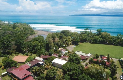 Pavones Casa | Charming 2-bedroom house with WiFi, AC in Pavones