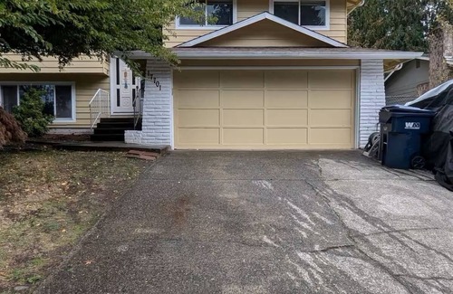 North Creek Casa | Charming 2-bedroom house with WiFi, AC in adorable Bothell