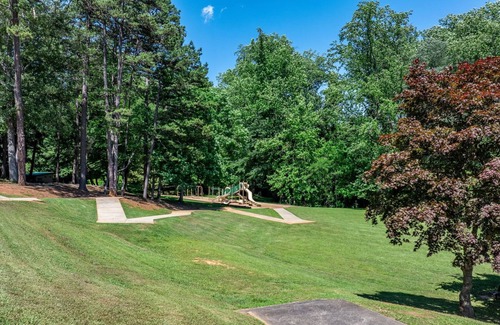 Hickory Casa | Charming 2-bedroom house in downtown Hickory conveniently located!