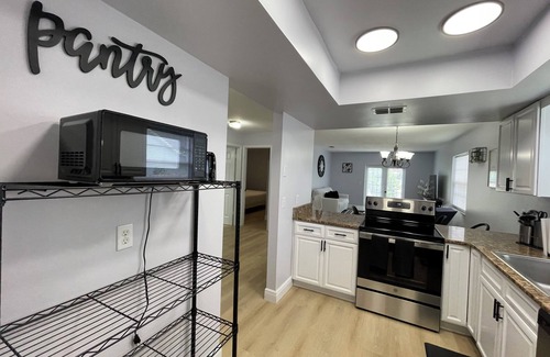 Conway Casa | Charming 2-bedroom house in delightful Orlando. Centrally located.