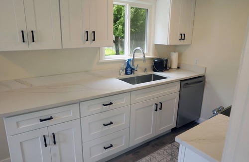 Roxhill Casa | Charming 2-bedroom house with WiFi, AC in the heart of West Seattle