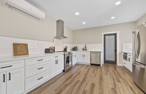Cliff - Cannon Casa | Charming 2-bedroom house in enchanting Spokane with AC, WiFi