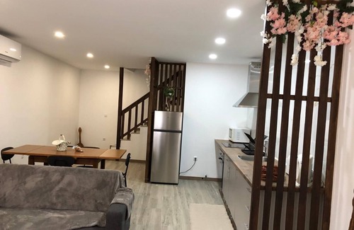 Braganca Casa | Charming 2-bedroom house with AC and WiFi in lovely Rabal