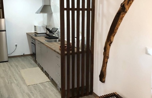 Braganca Casa | Charming 2-bedroom house with AC and WiFi in lovely Rabal