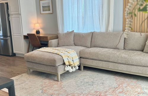 Albany Casa | Charming 2-bedroom house in Albany with AC, WiFi