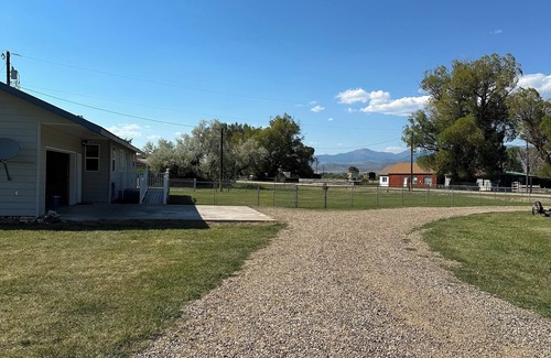 Alder Casa | Charming 2-bedroom house in lovely Alder with WiFi, AC & beautiful Mountain View
