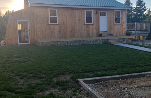 Cutler Casa | Charming 2-bedroom house in lovely Cutler with AC
