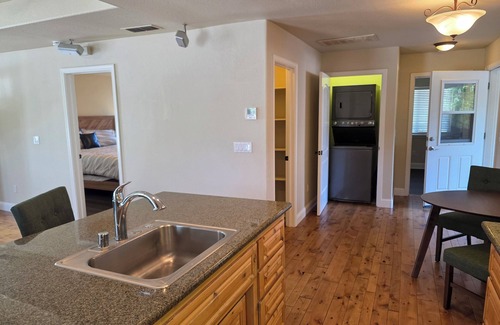 Loomis Casa | Charming 2-bedroom house with AC, WiFi in lovely Loomis
