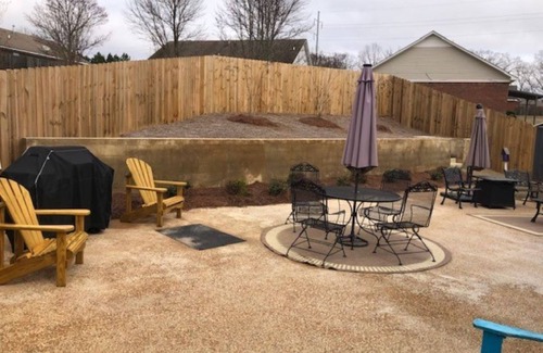 Oxford Casa | Charming 2-bedroom house - Walking distance to all sporting venues at Ole Miss!!
