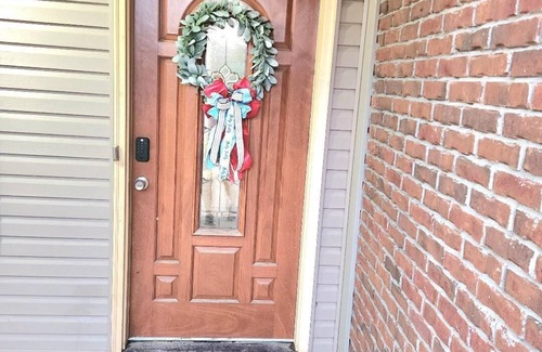 Royal Oaks Casa | Charming 2-bedroom house in Oxford, MS