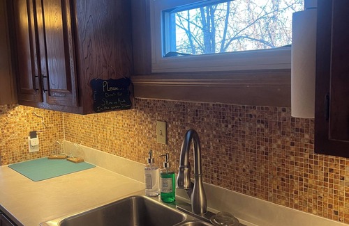 Kansas City Casa | Charming 2-bedroom house with AC, WiFi in delightful KCMO