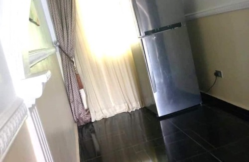 Ota Casa | Charming 2-bedroom house with WiFi, AC, Parking in serene Ota winners chapel