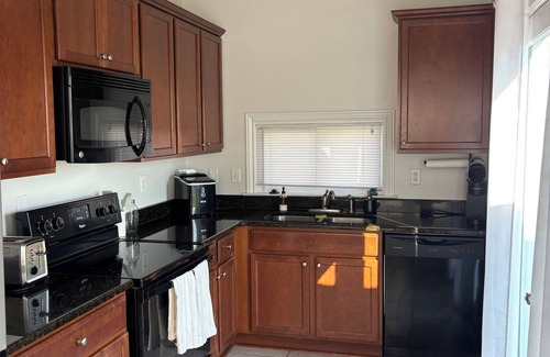 Fair Haven Cabaña | Charming 2-bedroom lakefront cottage in Ira, along Anchor Bay with AC