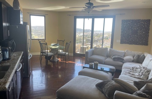 Carlsbad Apartamento | Charming 2-bedroom Oceanview apartment with WiFi and AC in pleasant La Costa