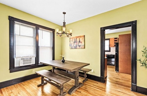 Ashland Casa | Charming 2-Bedroom Pet-Friendly Home Walkable to Downtown, Murals & Coffeehouse