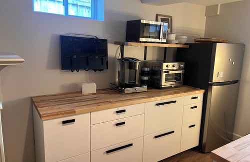 Inglewood Cabaña | Charming 2-bedroom rental in enjoyable East Nashville with WiFi, AC