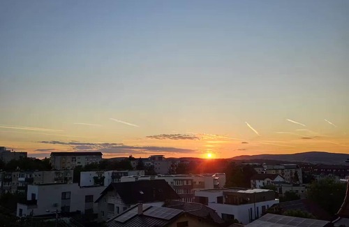 Cluj-Napoca Apartamento | Charming 2-bedroom apartment with AC, WiFi in lovely Cluj-Napoca