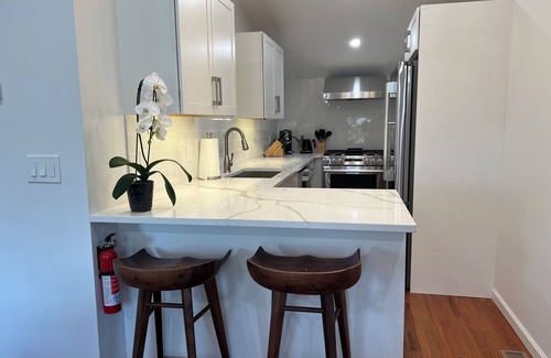 Princeton Casa | Charming 2-bedroom second floor of a barn in wonderful Princeton with WiFi, AC,