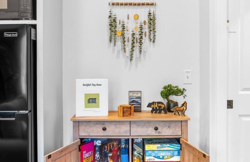 Schuyler Casa | Charming 2-bedroom tiny house close to hiking trails and Nelson 151