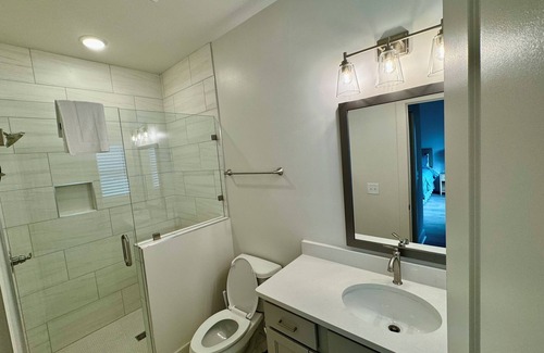 Auburn Casa | Charming 2-bedroom townhome with AC, WiFi in delightful Auburn