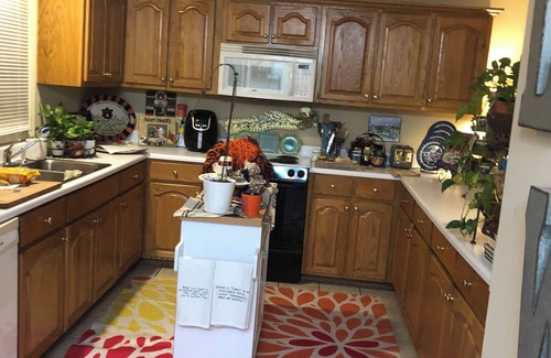Auburn Casa | Charming 2-bedroom townhome in welcoming Auburn with AC, WiFi, 1897 Sqare feet